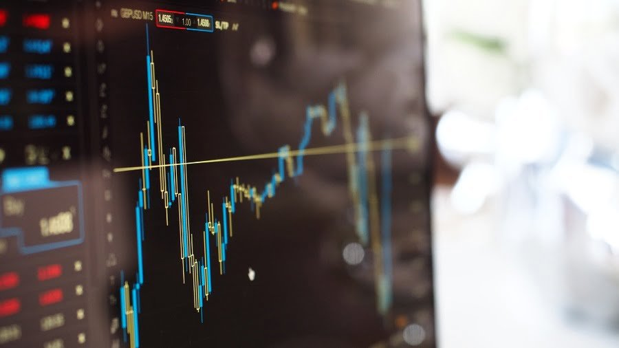 The Role of Stop-Loss Orders in Minimizing F&O Trading Risks